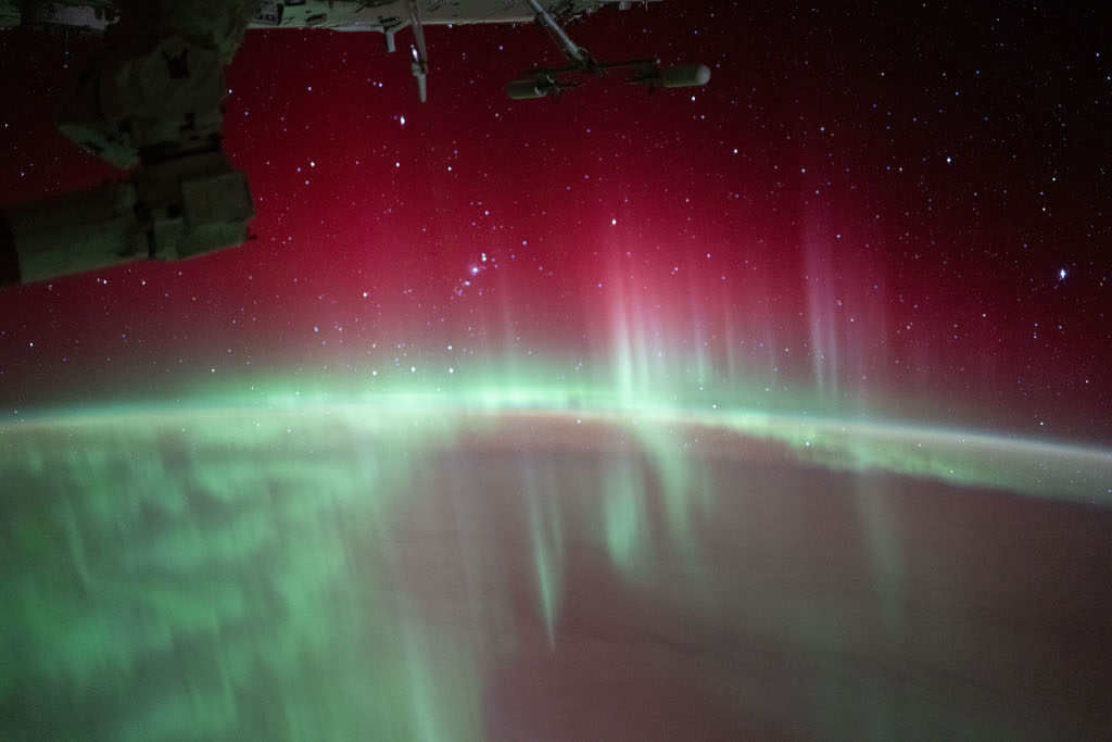 Image of the Earth's atmosphere with aurora taken from the International Space Station - NASA